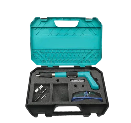 PISTOLA DE CLAVOS + 200 CLAVOS